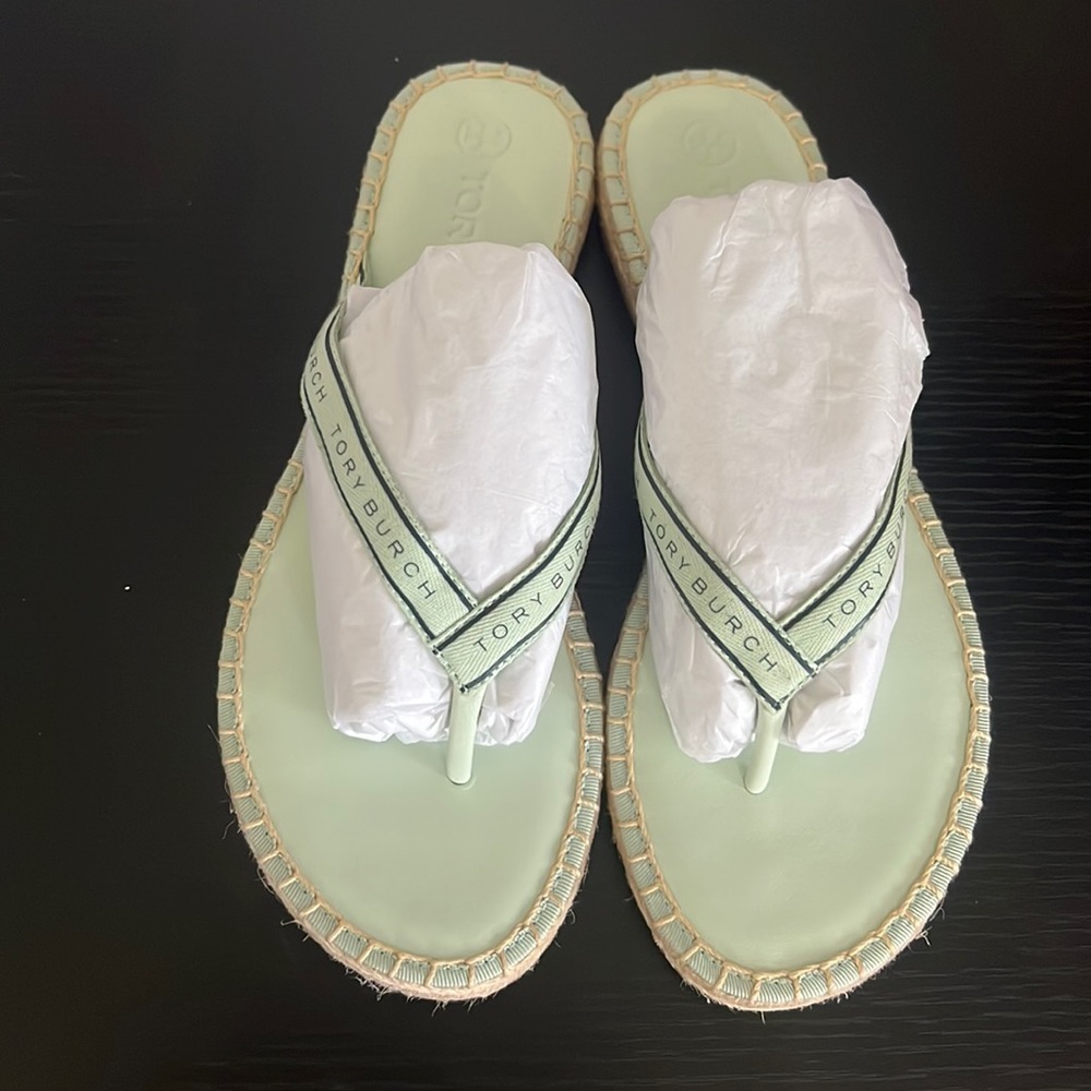 Tory Burch Meadow Mist/ Perfect Navy